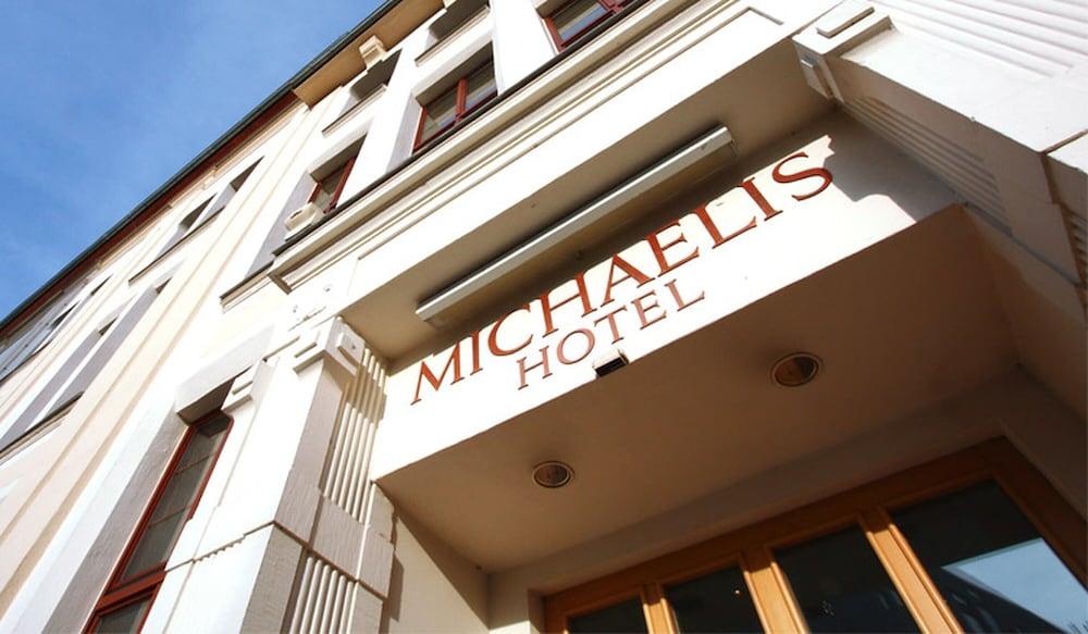 Hotel & Restaurant Michaelis Лайпциг Екстериор снимка